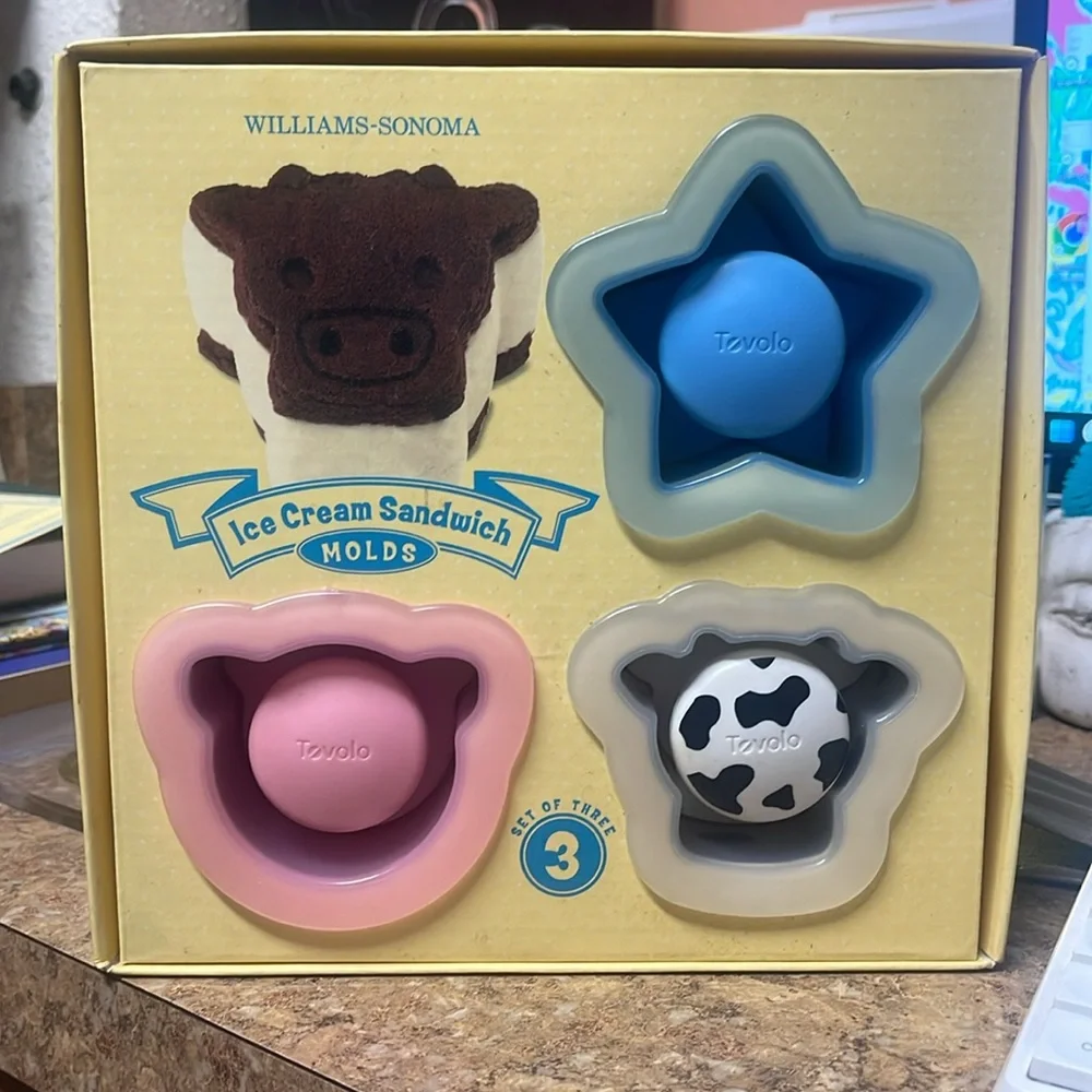 Williams Sonoma Barnyard Animal Shaped Ice Cream Sandwich Molds